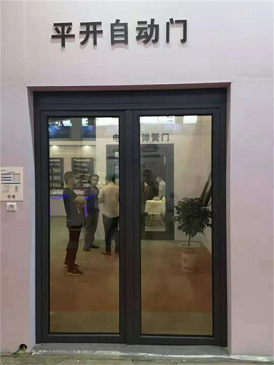 无轨自动门优势及其安装